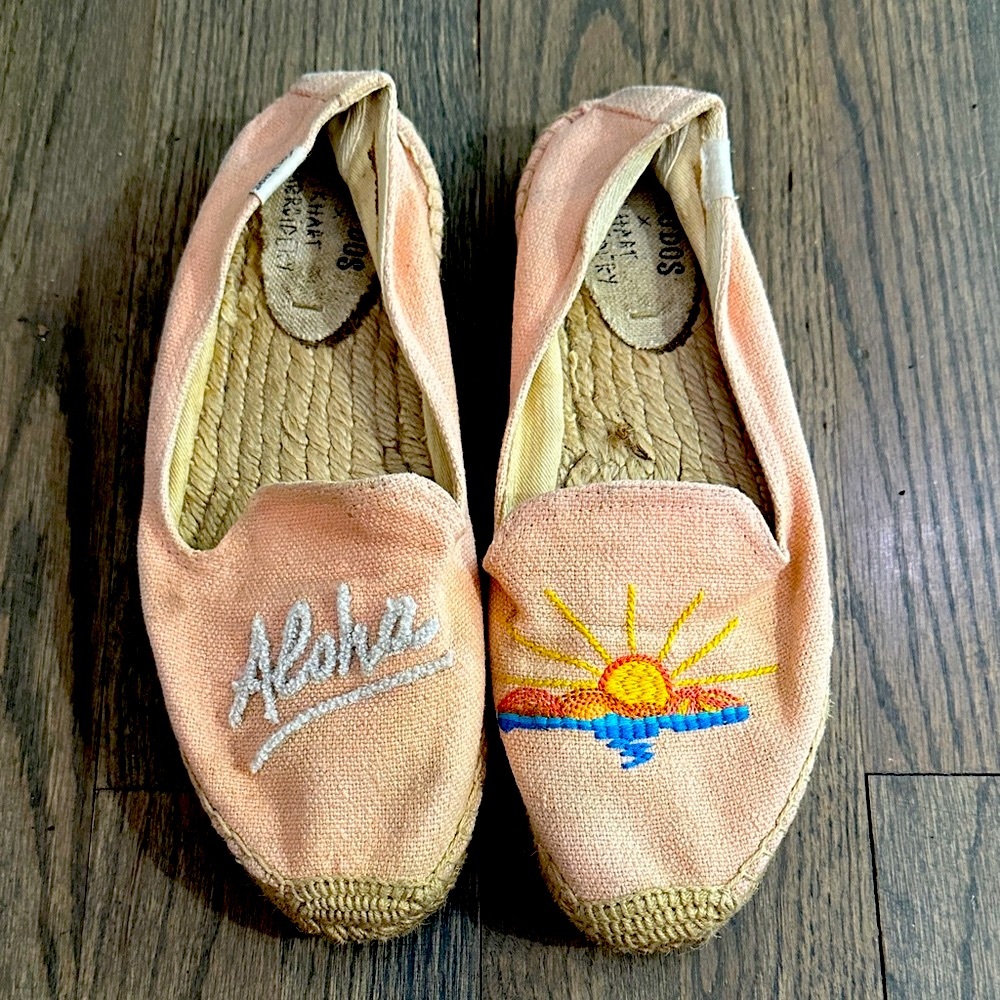 Soludos Women’s Peach Espadrilles with Sun Embroidery Design 8.5